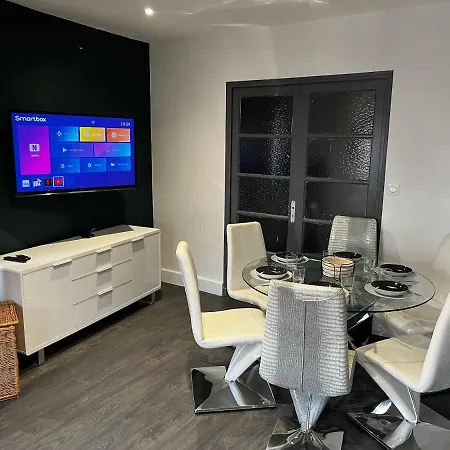 Appart 6 Couchage A 10 Min D'avignon Centre Apartment Avignon