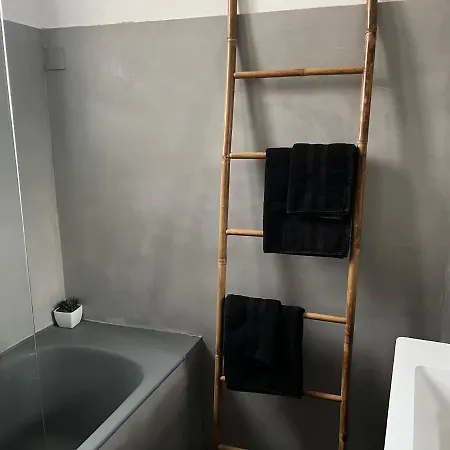 Appart 6 Couchage A 10 Min D'avignon Centre Apartment *