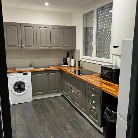 Апартаменты Appart 6 Couchage A 10 Min D'avignon Centre *